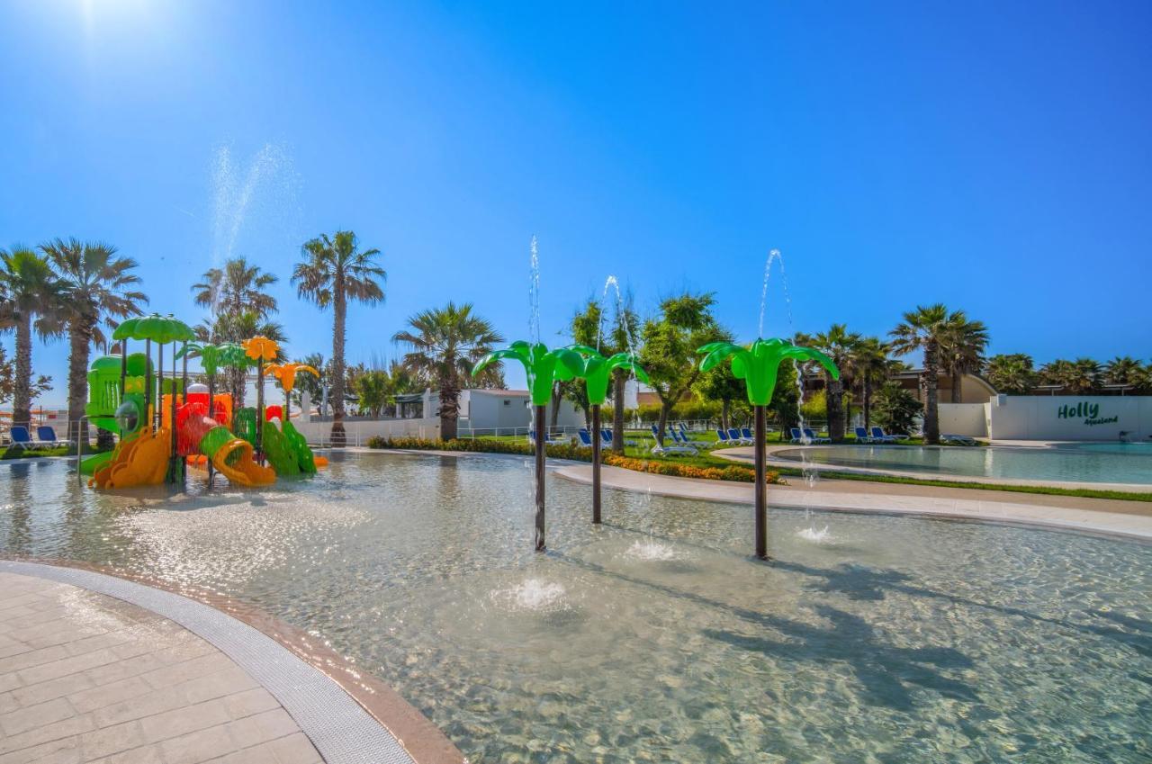 Holiday Family Village Porto SantʼElpidio Kültér fotó