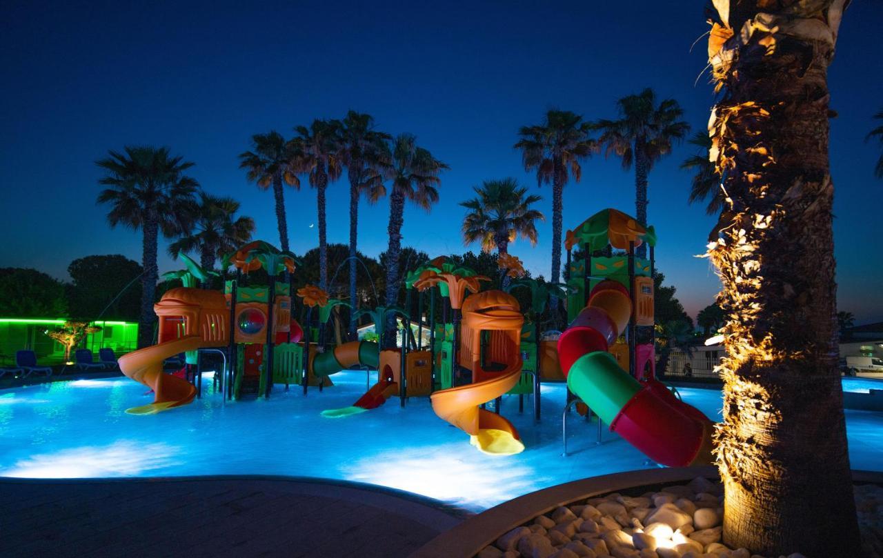 Holiday Family Village Porto SantʼElpidio Kültér fotó